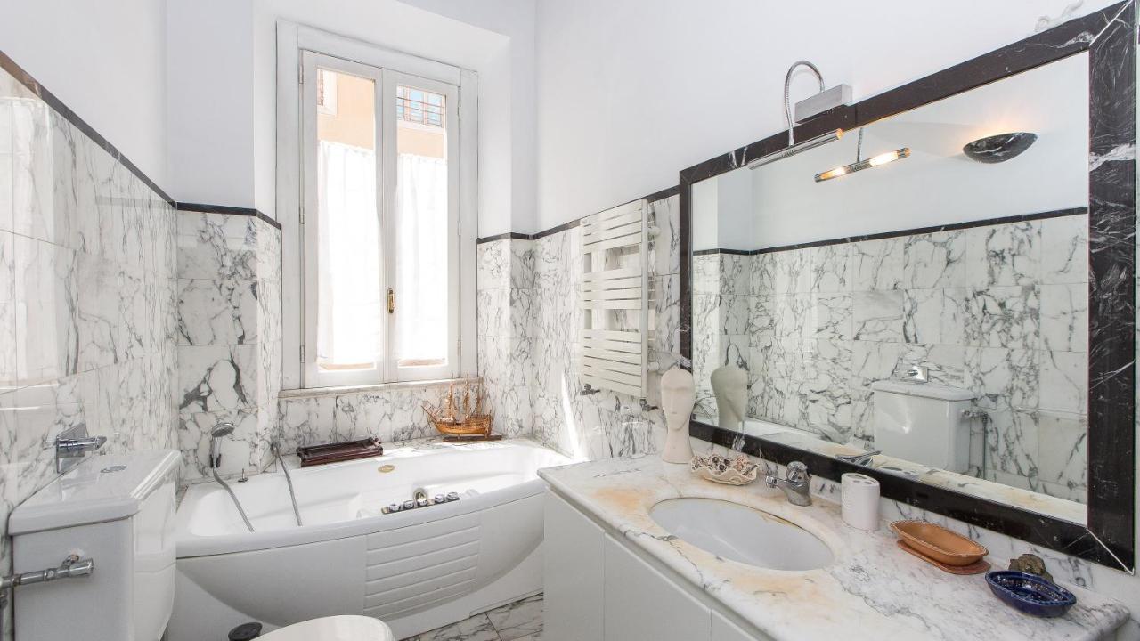 Monti Flat Rental In Rome Exterior photo