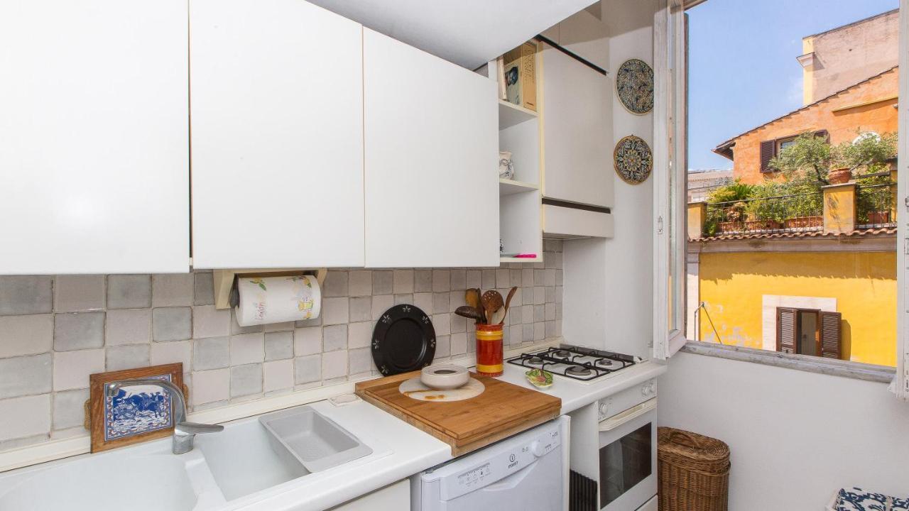 Monti Flat Rental In Rome Exterior photo